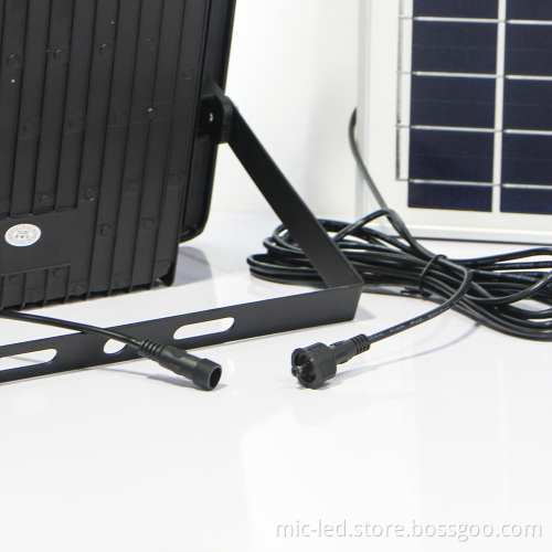Factory IP65 Waterproof Outdoor 6500K 100W Solar Flood Light
